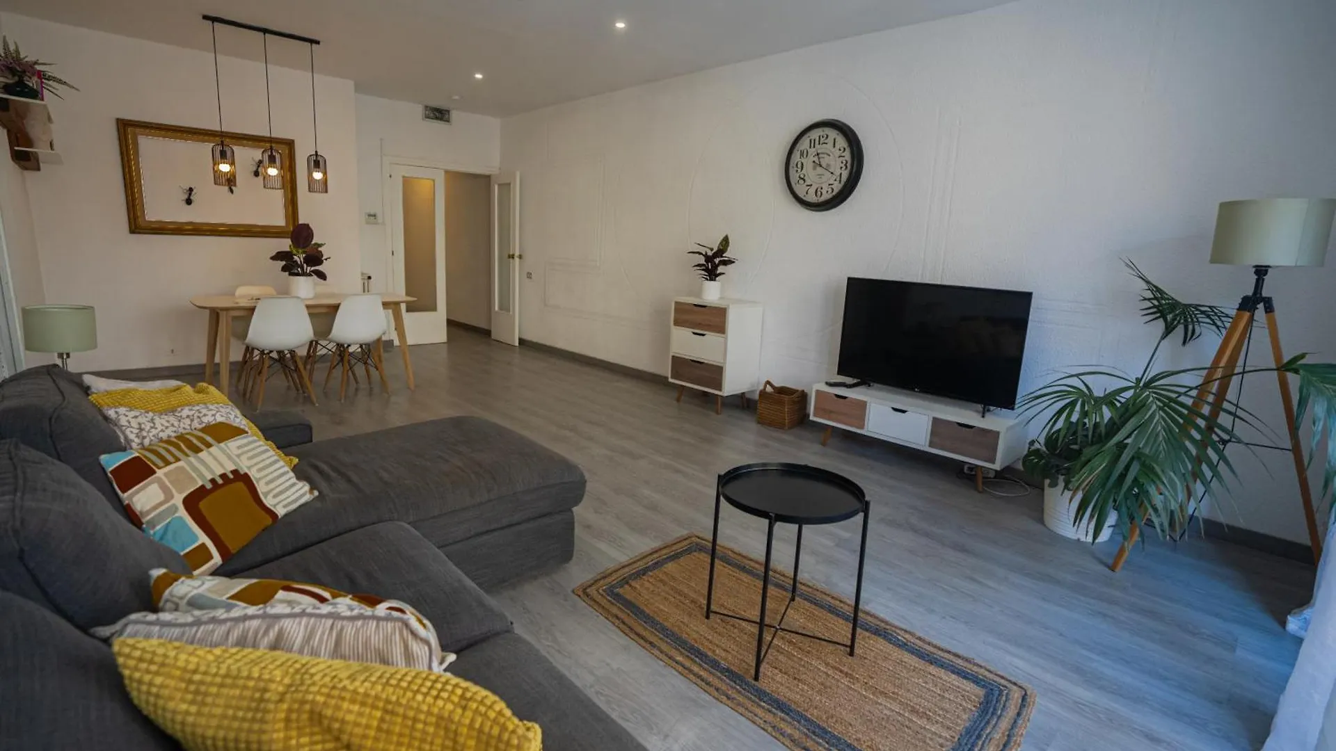 Flat Top Manger Apartment Barcelona Spain