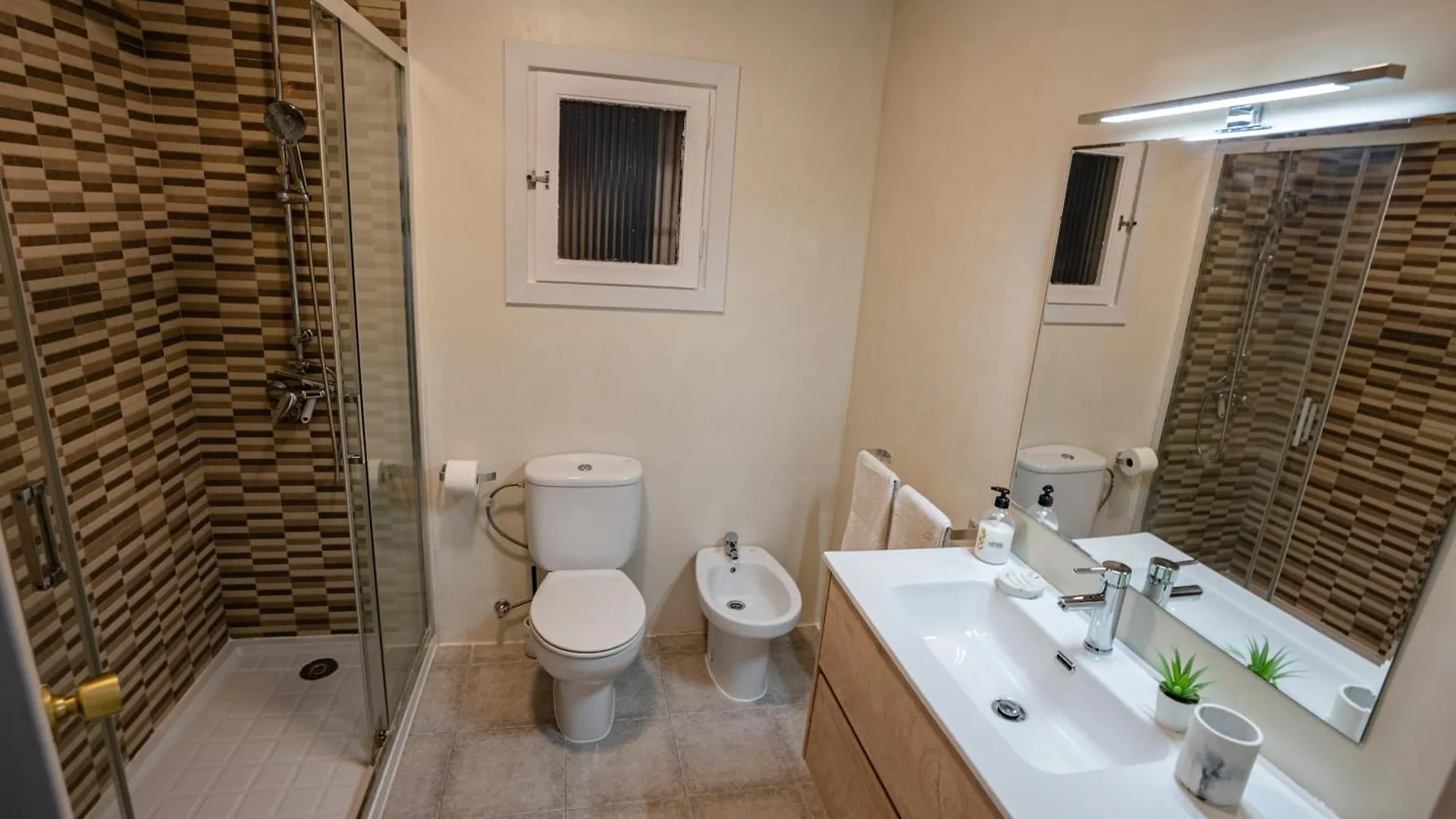 Flat Top Manger Apartment Barcelona Spain